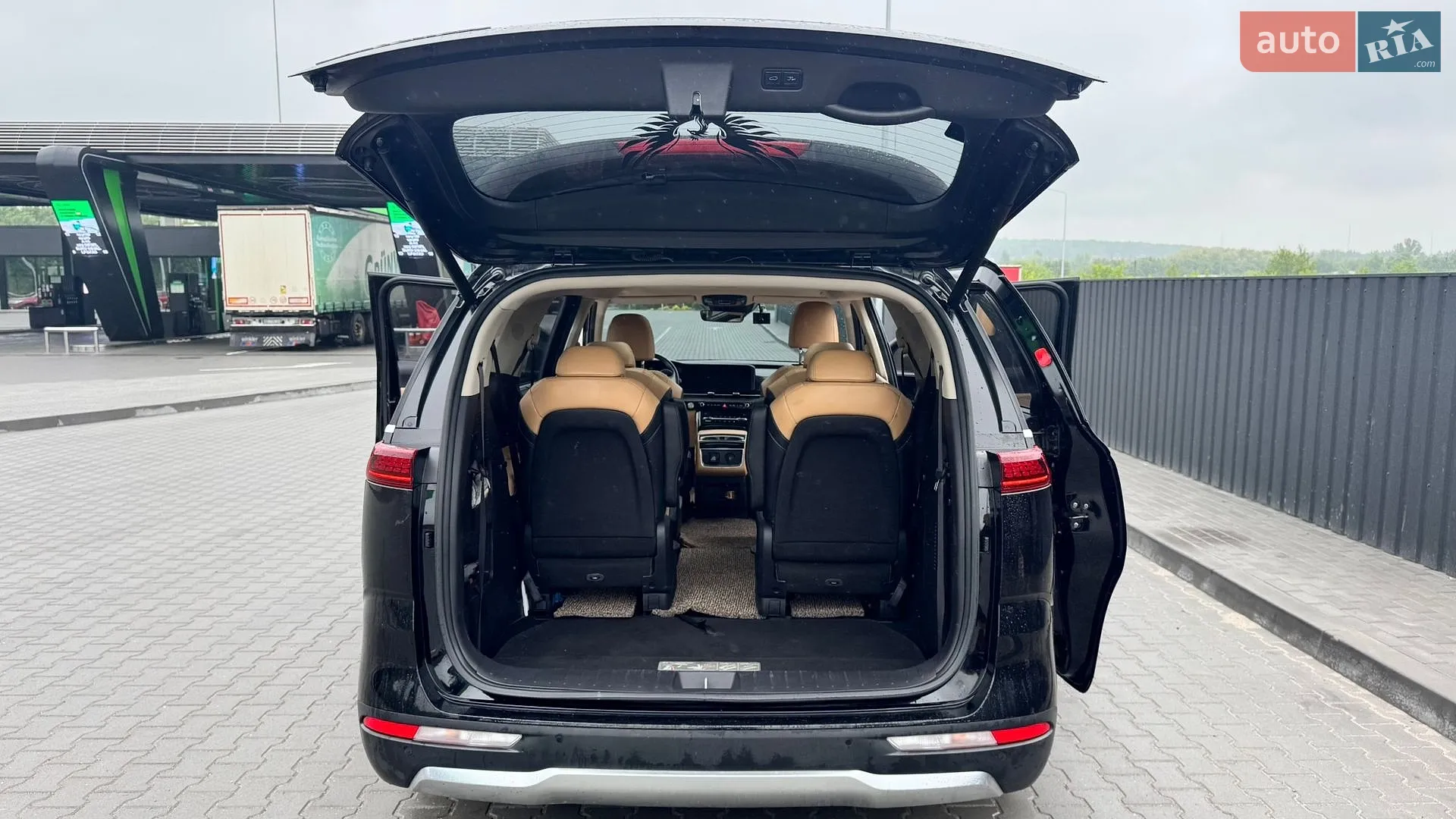 2020 Kia Carnival - мініатюра 8