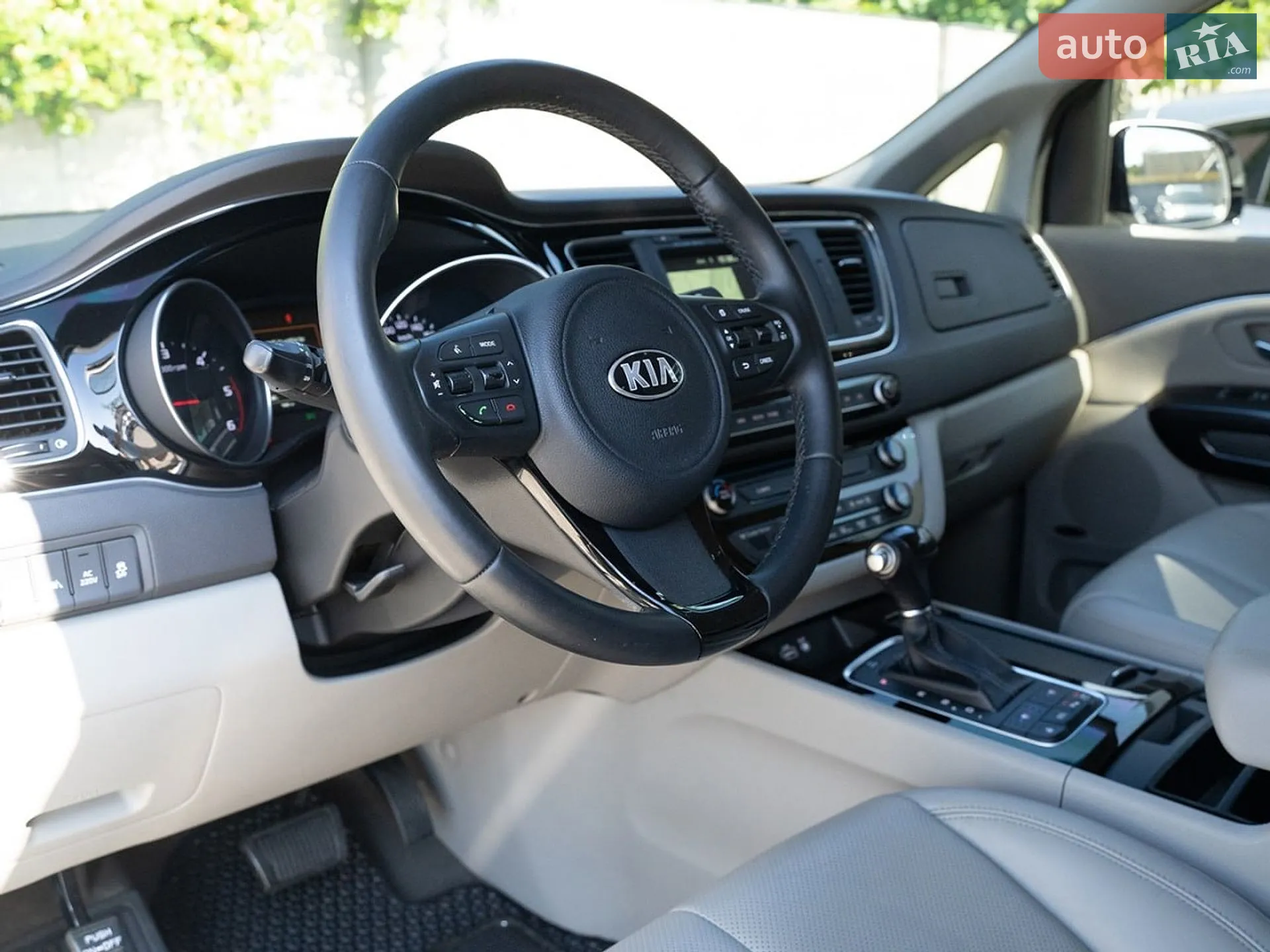2014 Kia Carnival - мініатюра 22