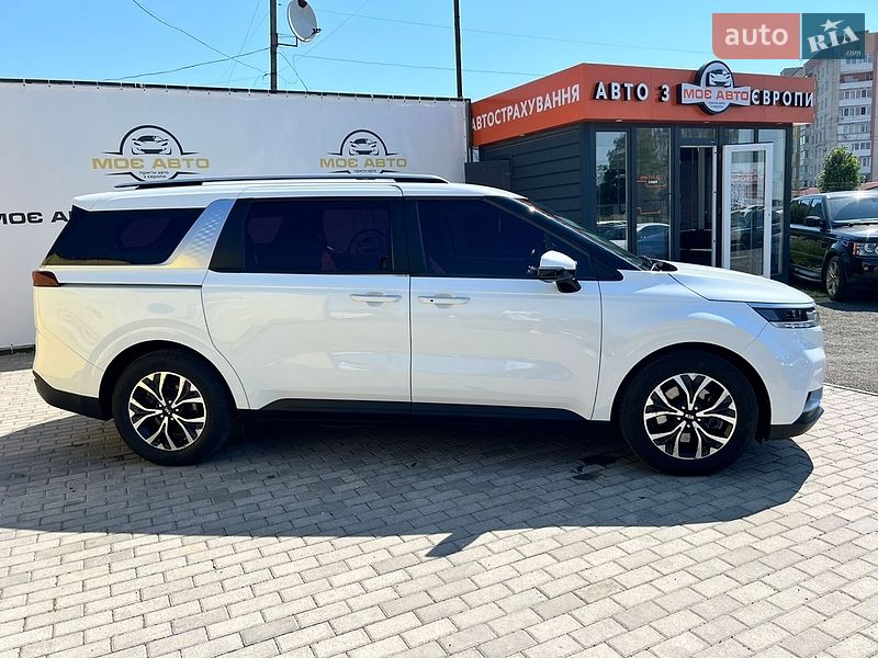 Минивэн Kia Carnival 2021 в Ровно