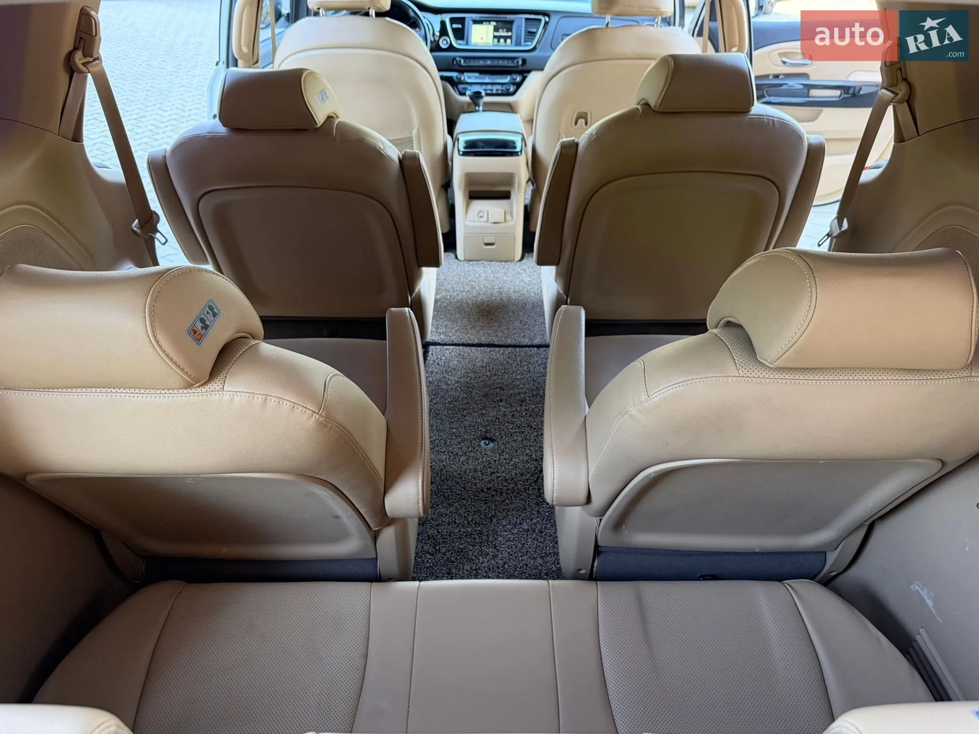 2015 Kia Carnival - мініатюра 11