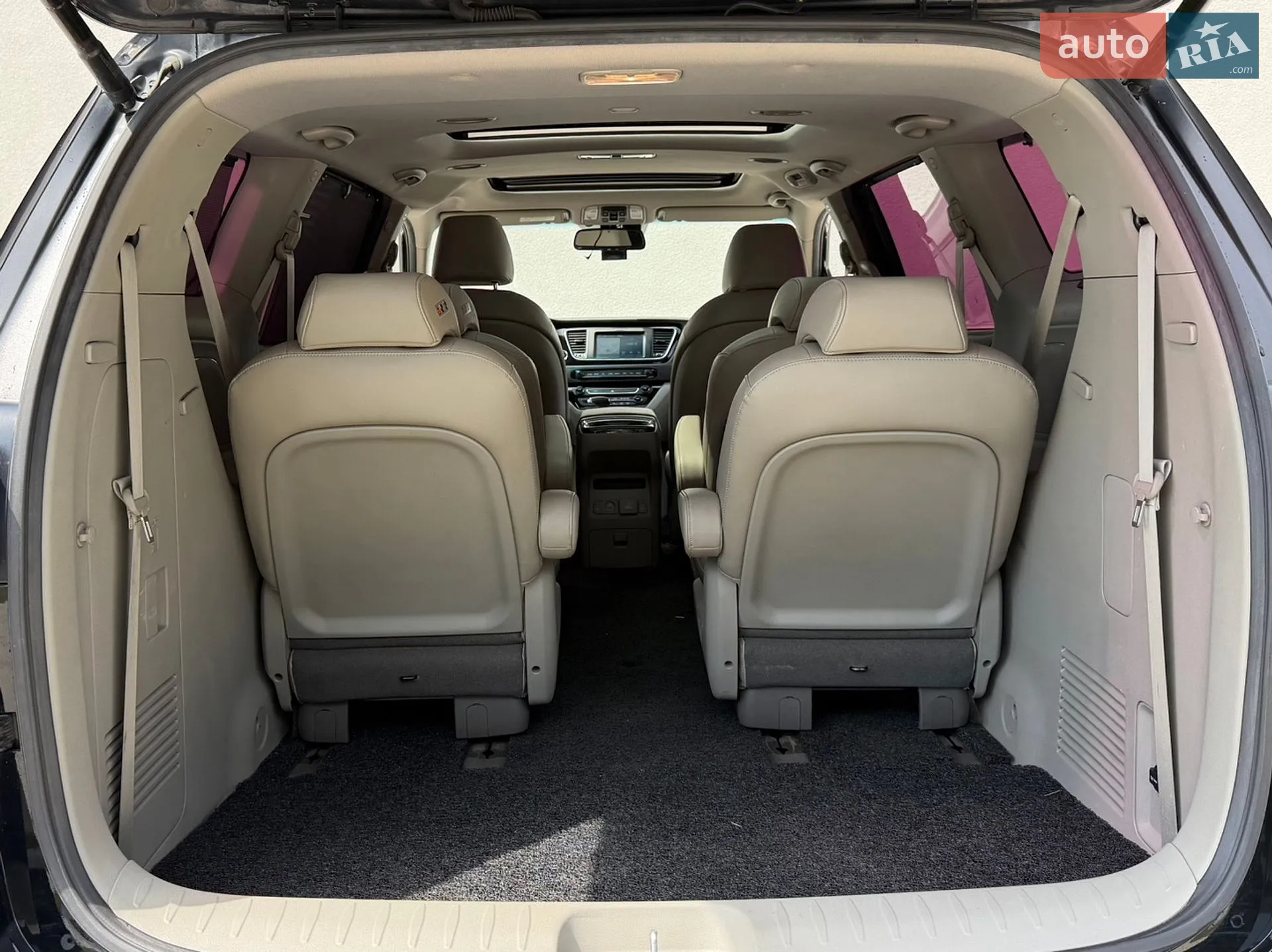 2017 Kia Carnival - мініатюра 46