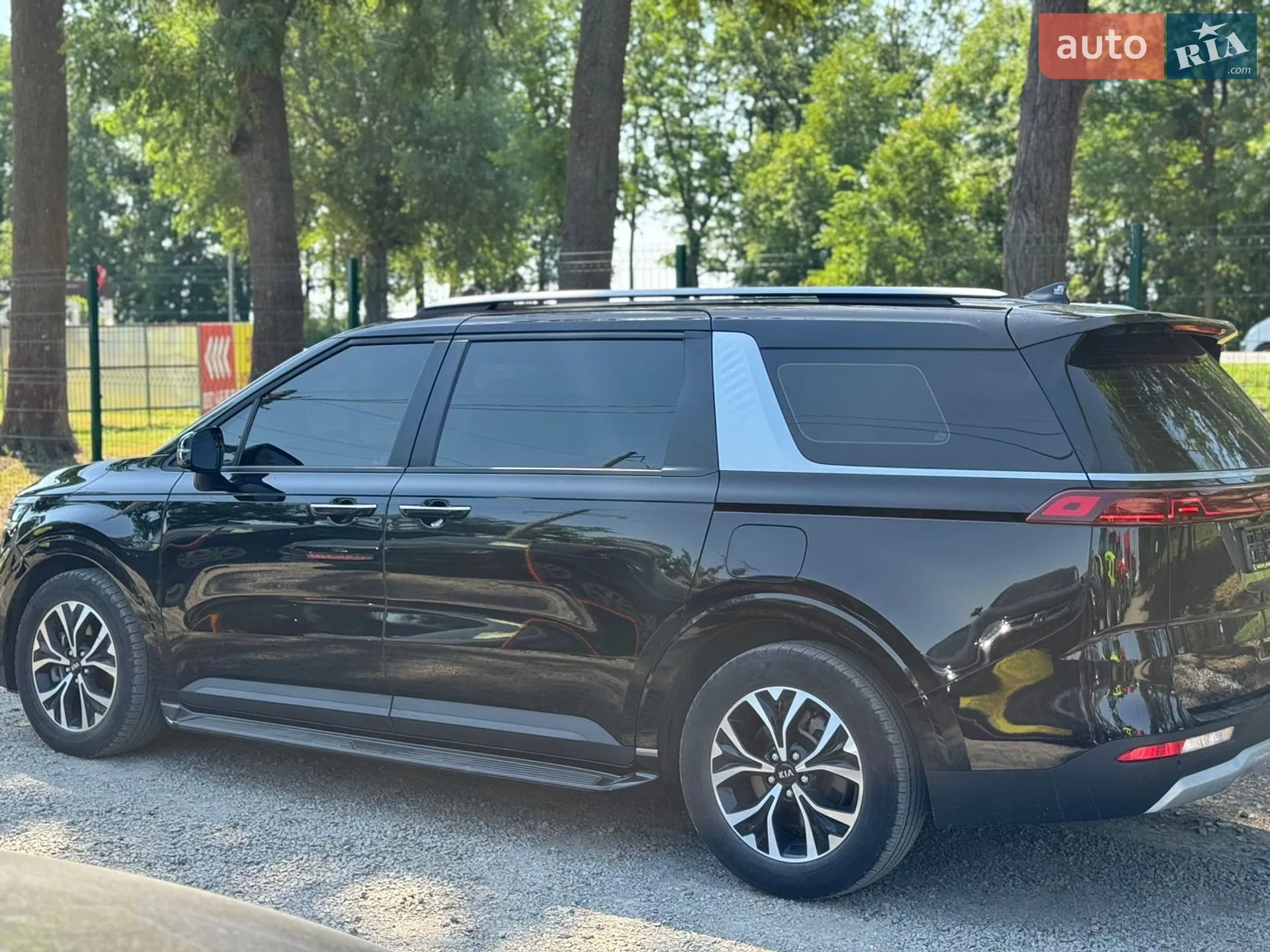 2021 Kia Carnival - мініатюра 12