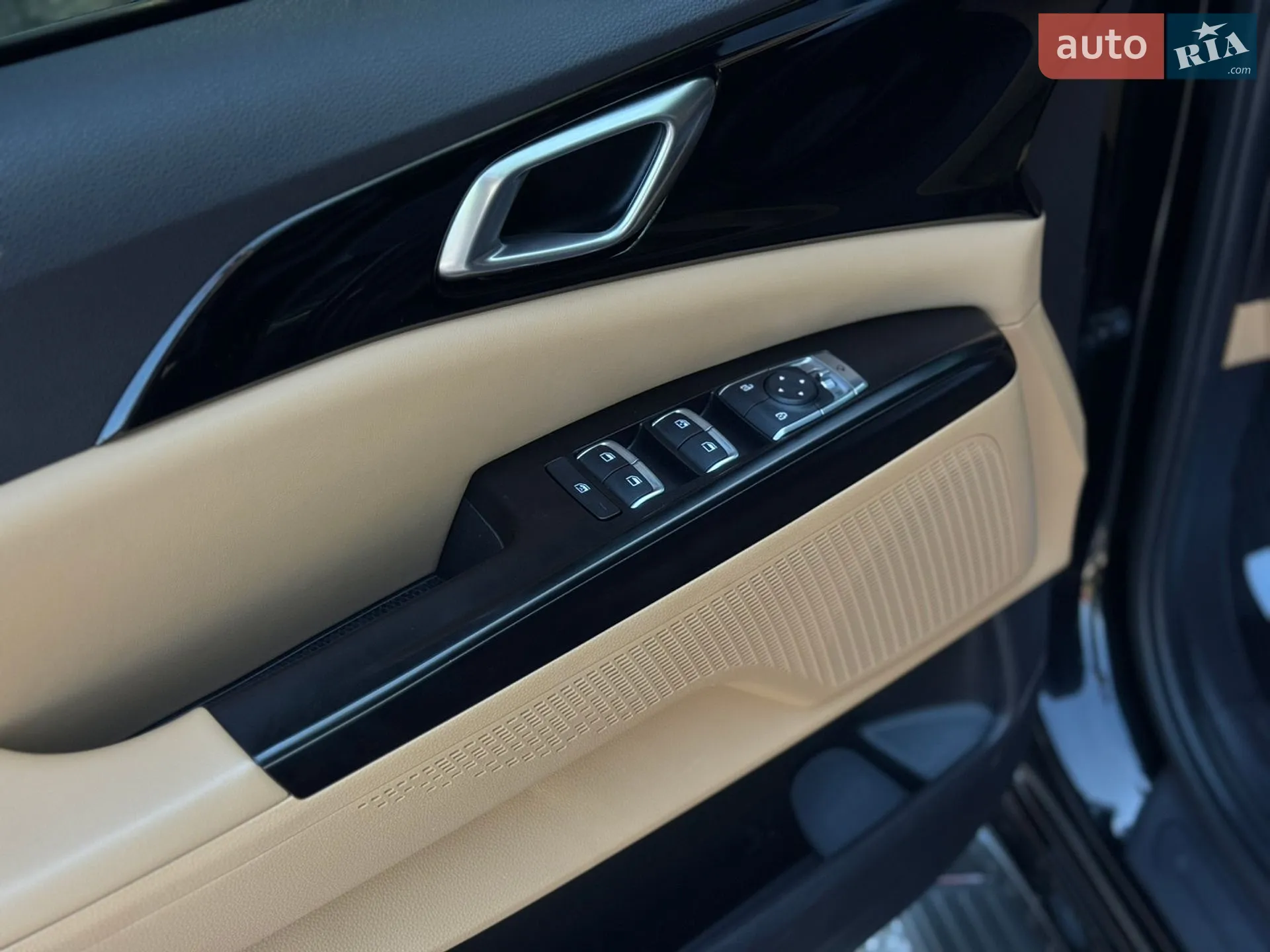2021 Kia Carnival - мініатюра 37