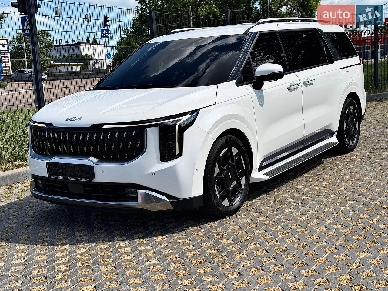 2017 Land Rover Discovery - мініатюра 23
