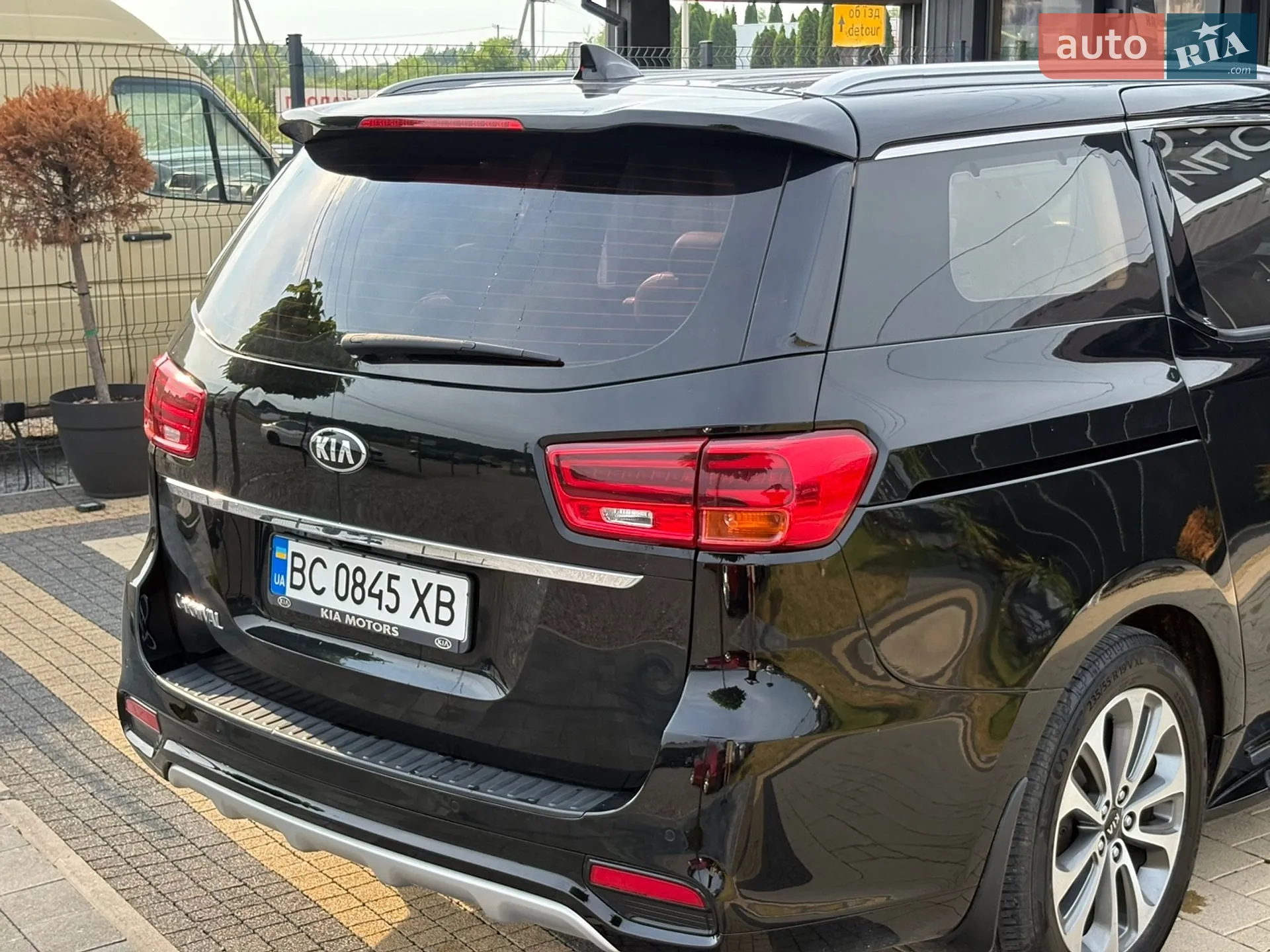 2019 Kia Carnival - мініатюра 8