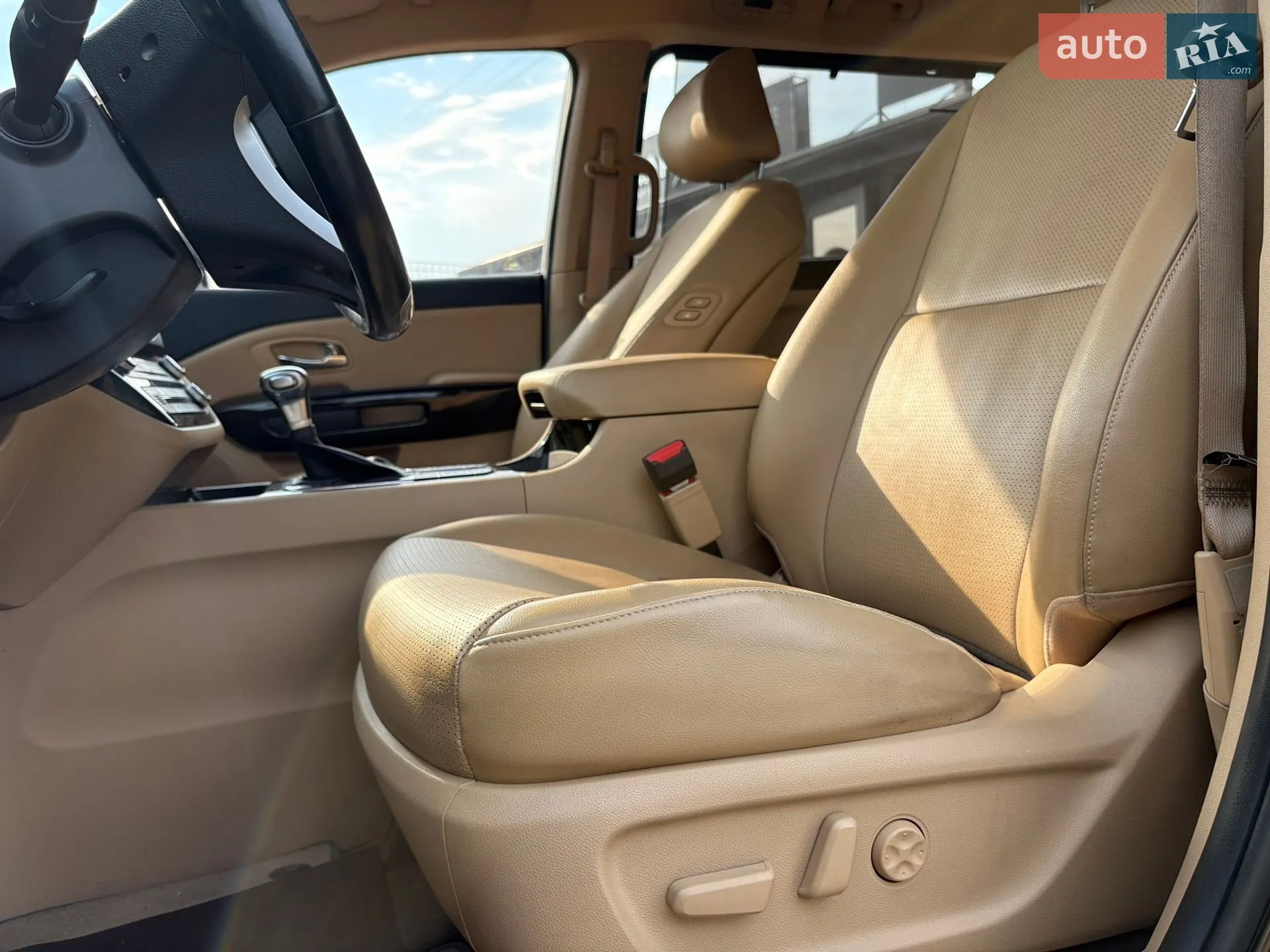 2019 Kia Carnival - мініатюра 18