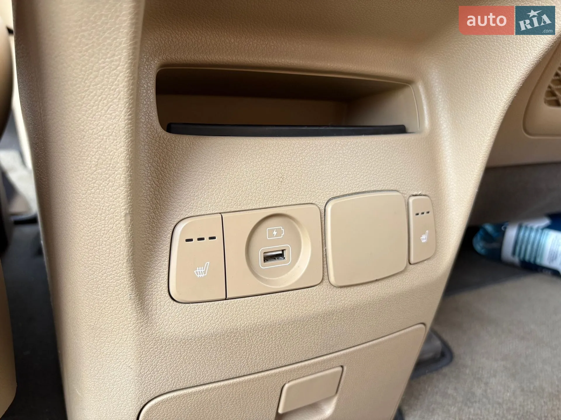 2019 Kia Carnival - мініатюра 27