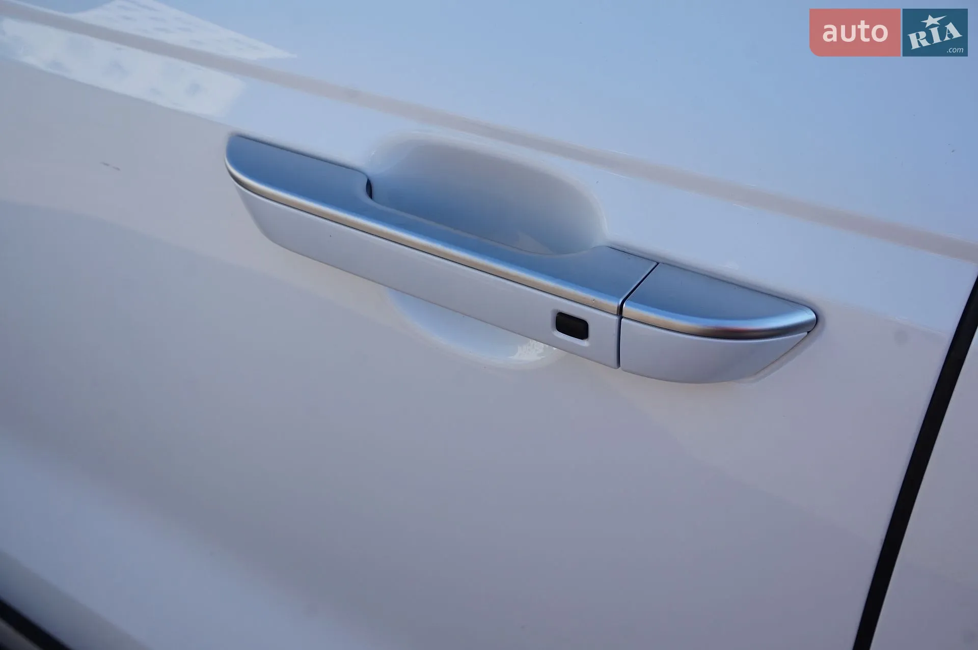 2020 Kia Carnival - мініатюра 15