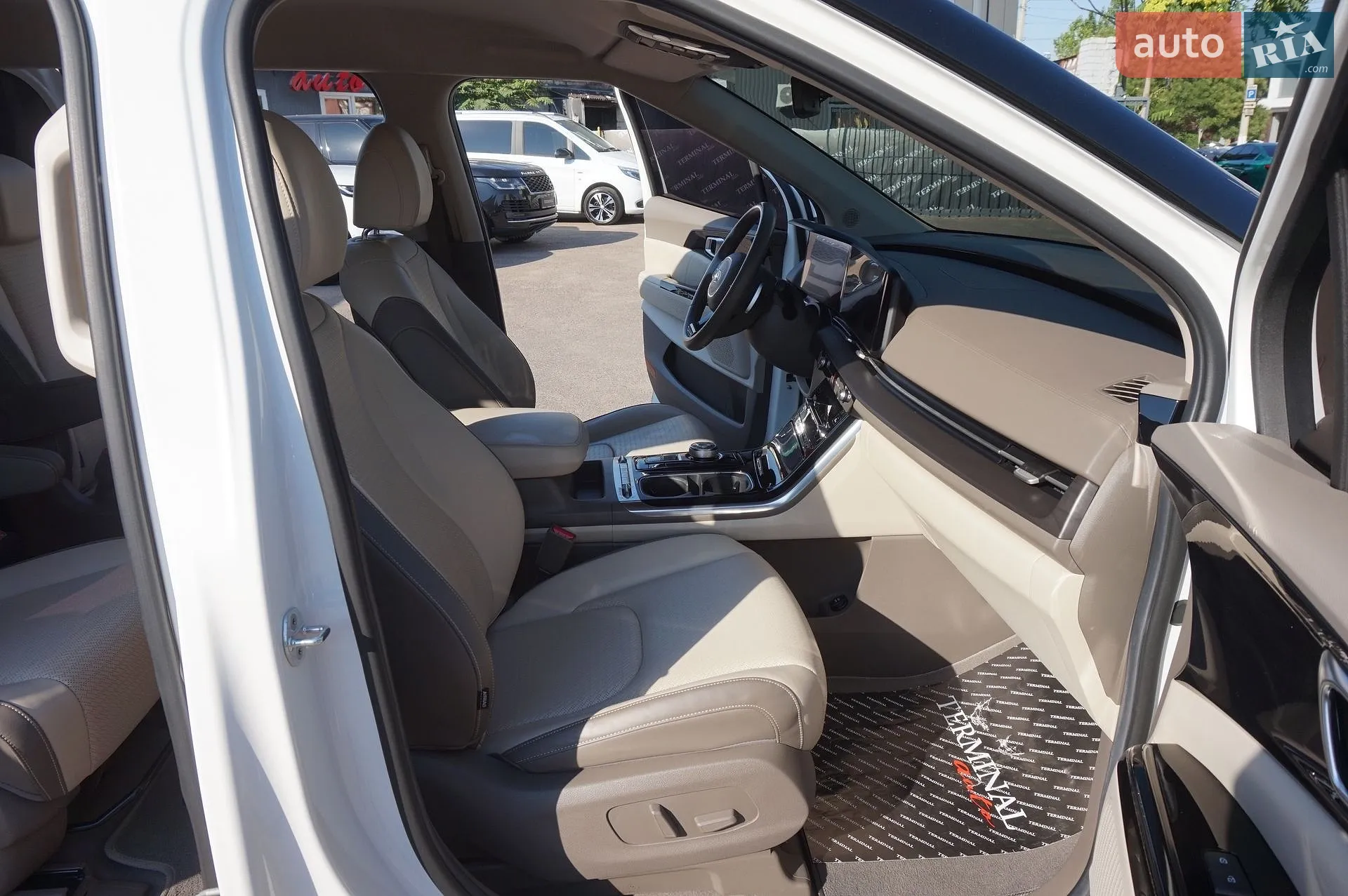 2020 Kia Carnival - мініатюра 37