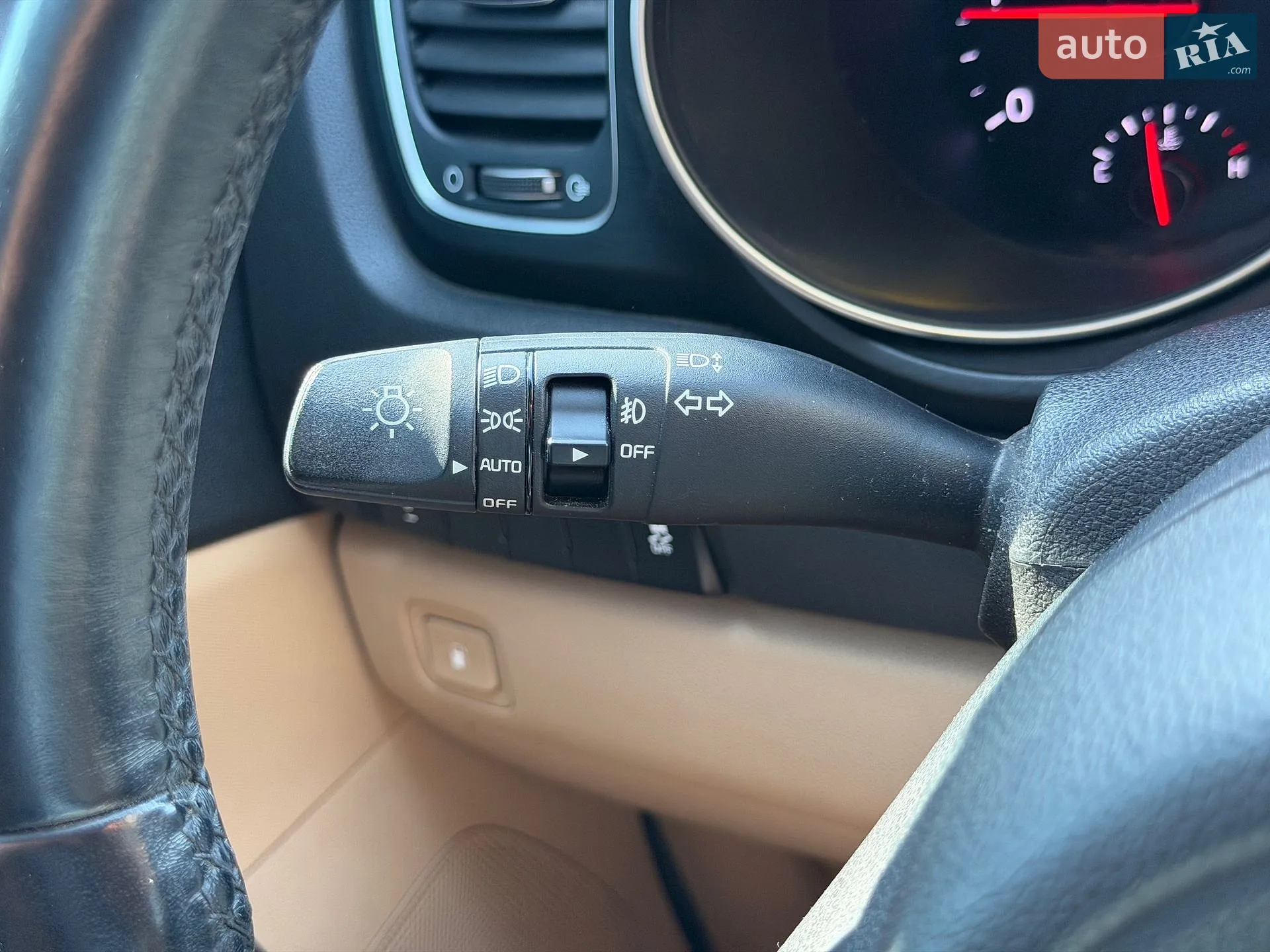 2014 Kia Carnival - мініатюра 57