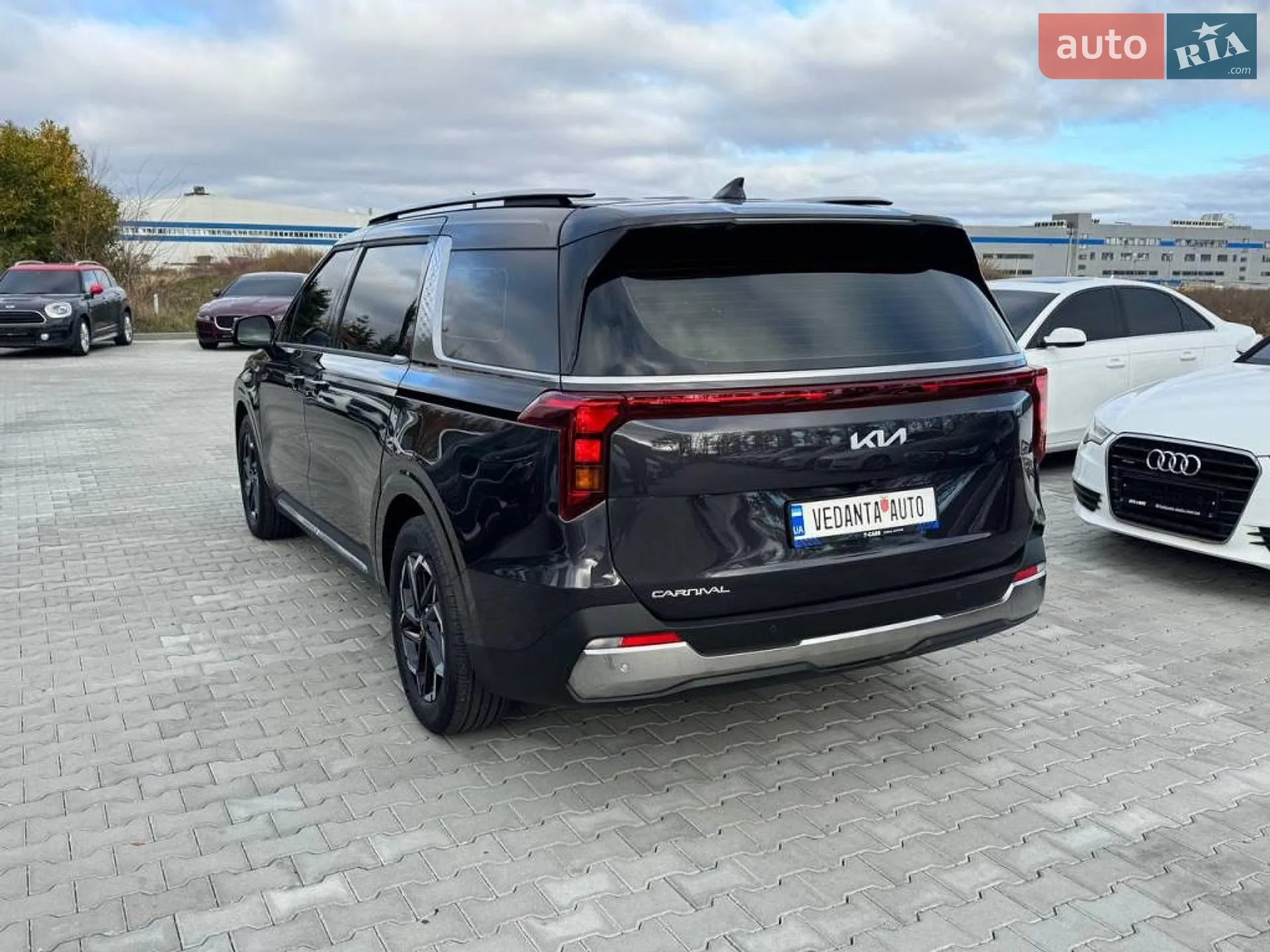 2024 Kia Carnival - мініатюра 9