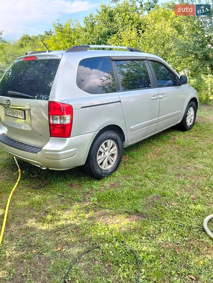2011 Kia Carnival - мініатюра 12