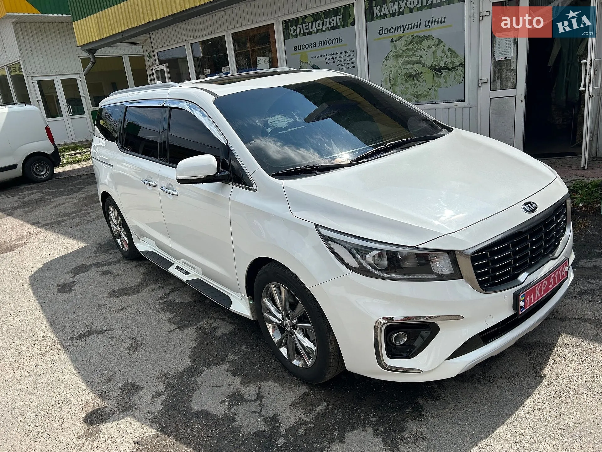 2020 Kia Carnival - мініатюра 3