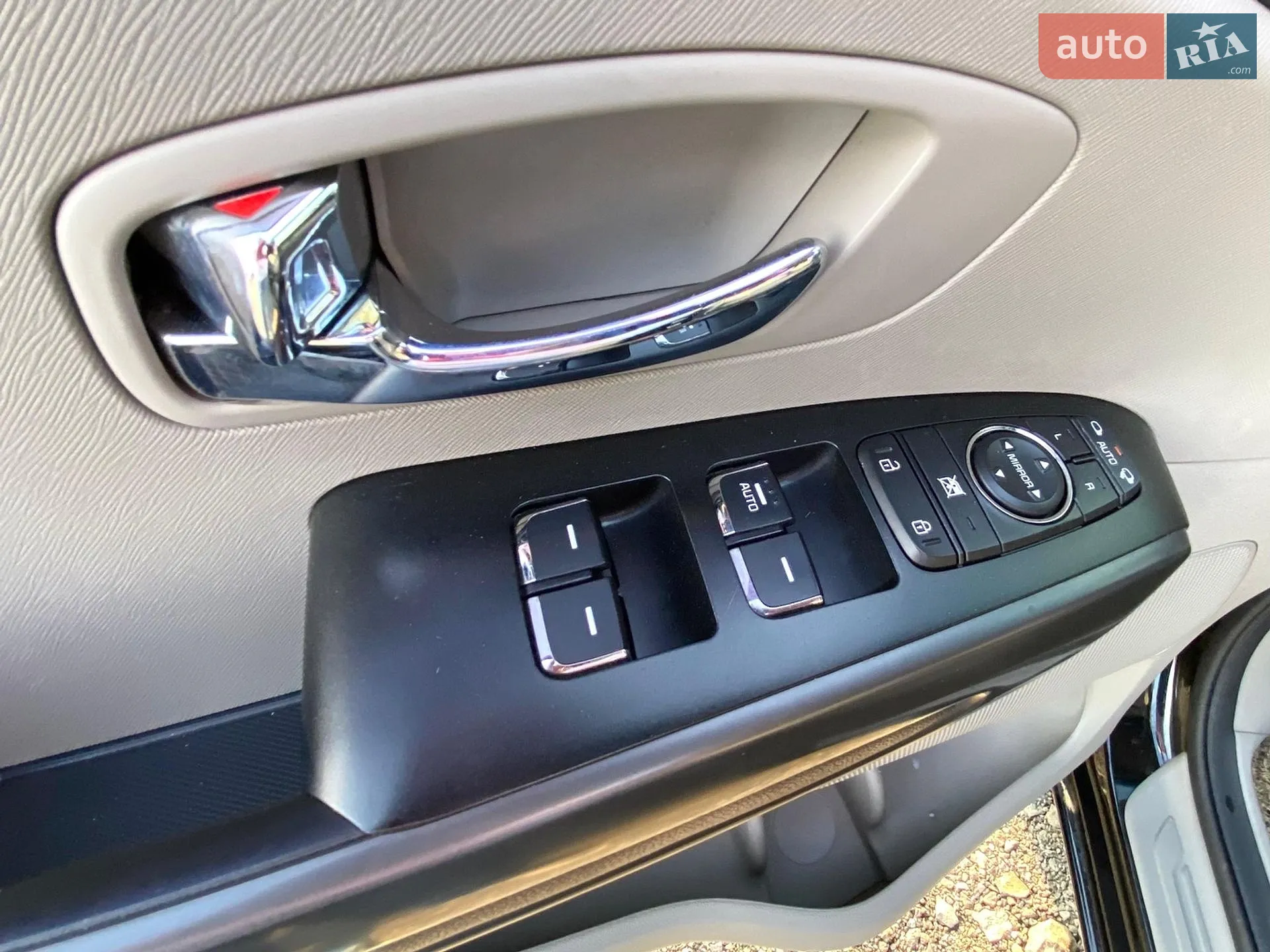 2018 Kia Carnival - мініатюра 24