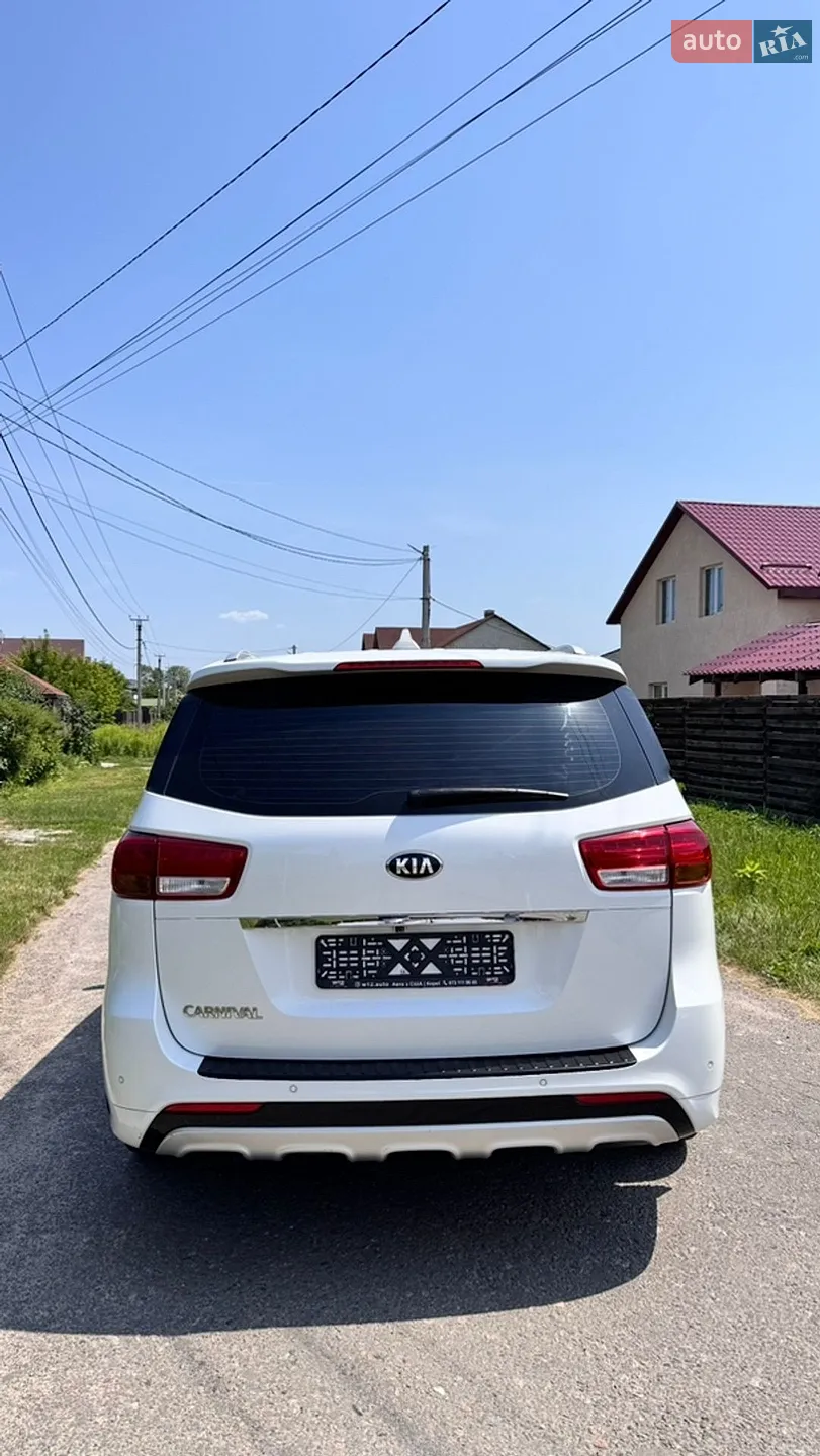 2016 Kia Carnival - мініатюра 13