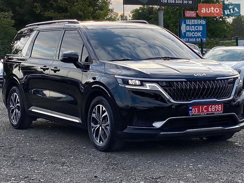 Мінівен Kia Carnival 2022 в Рівному