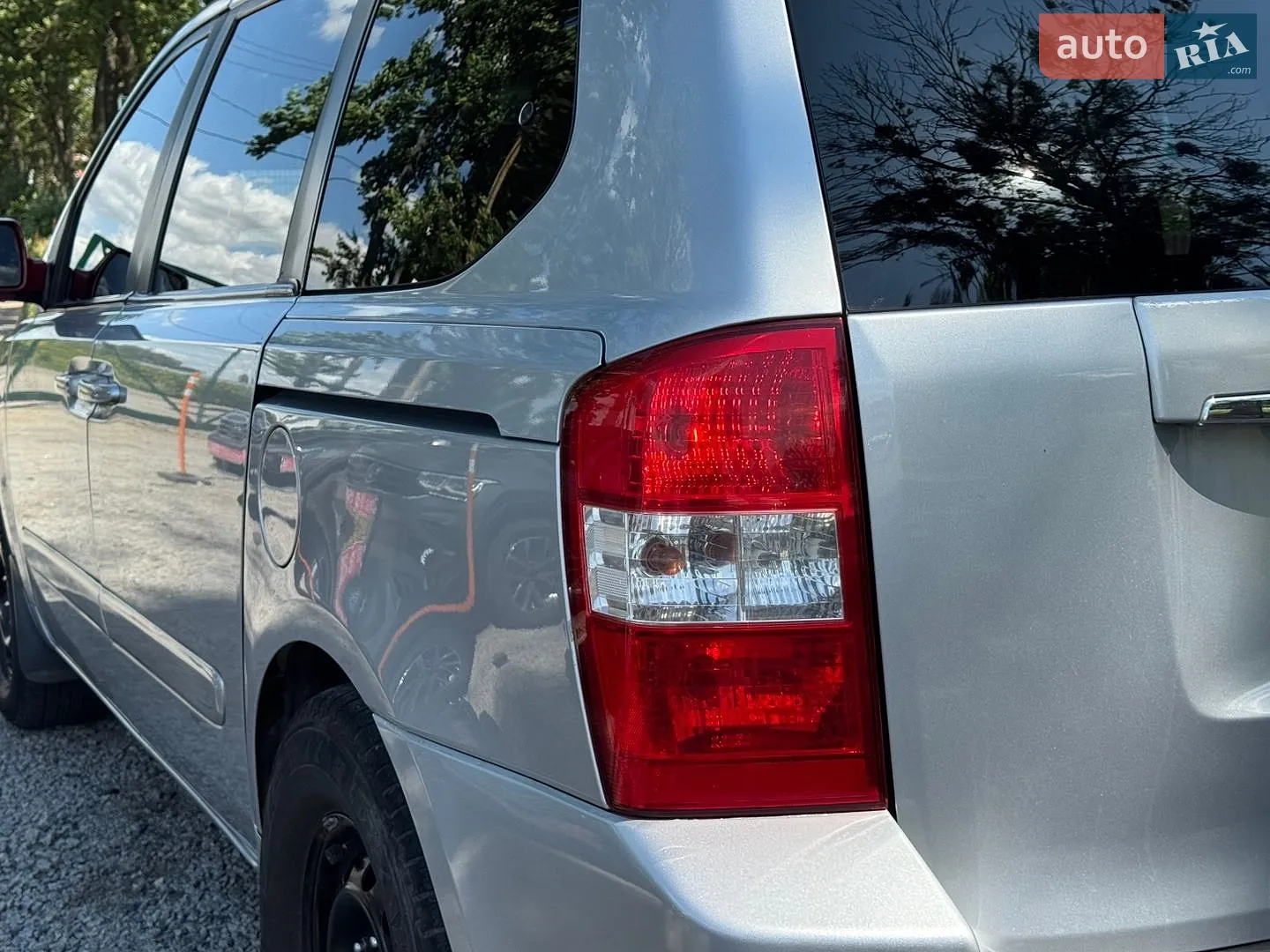 2011 Kia Carnival - мініатюра 6