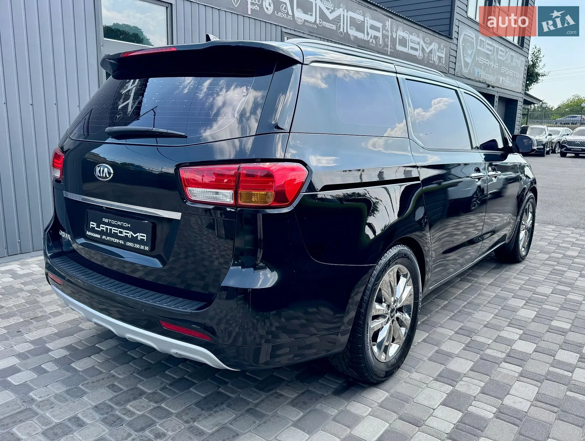 2014 Kia Carnival - мініатюра 9