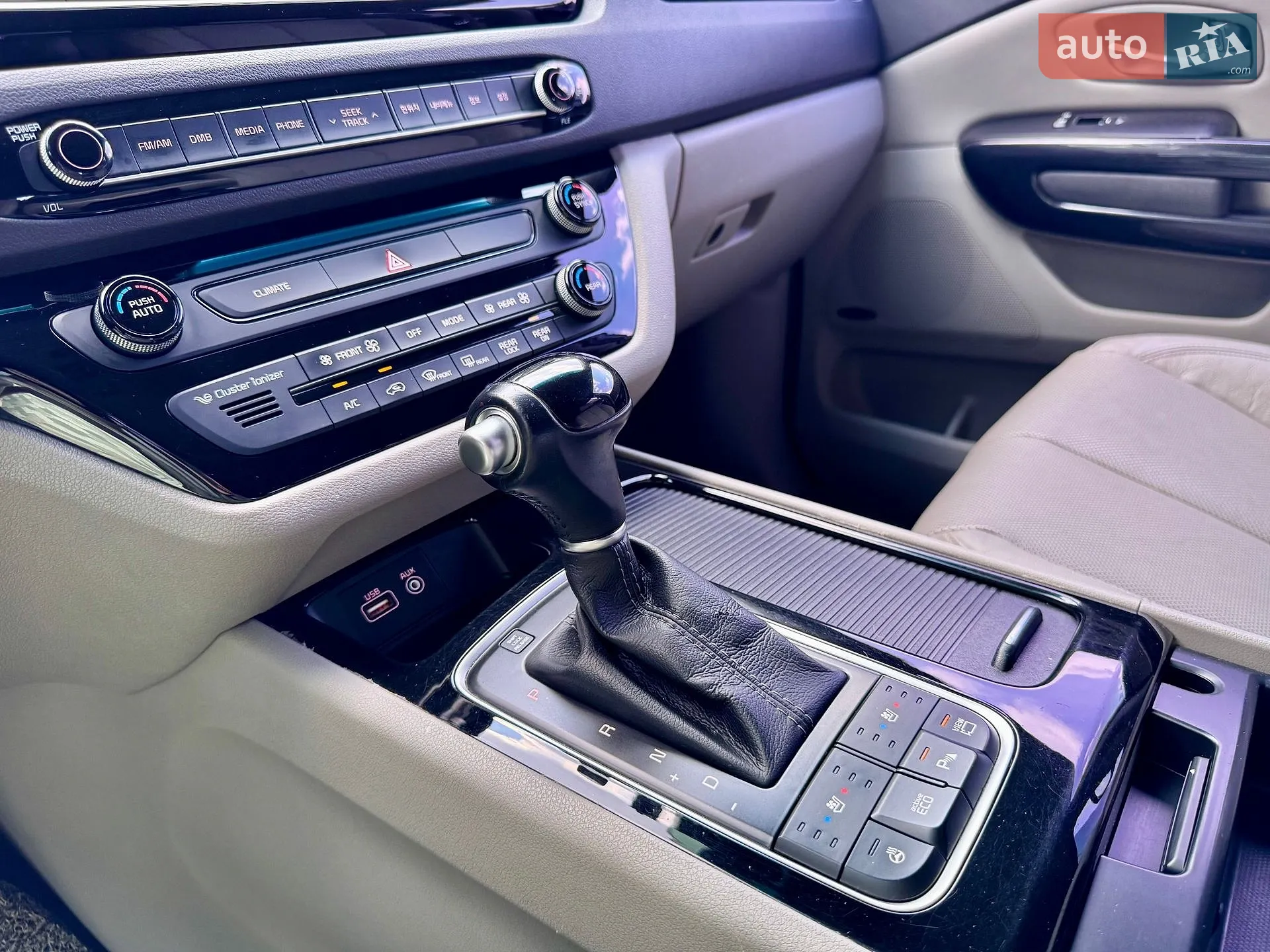 2014 Kia Carnival - мініатюра 19