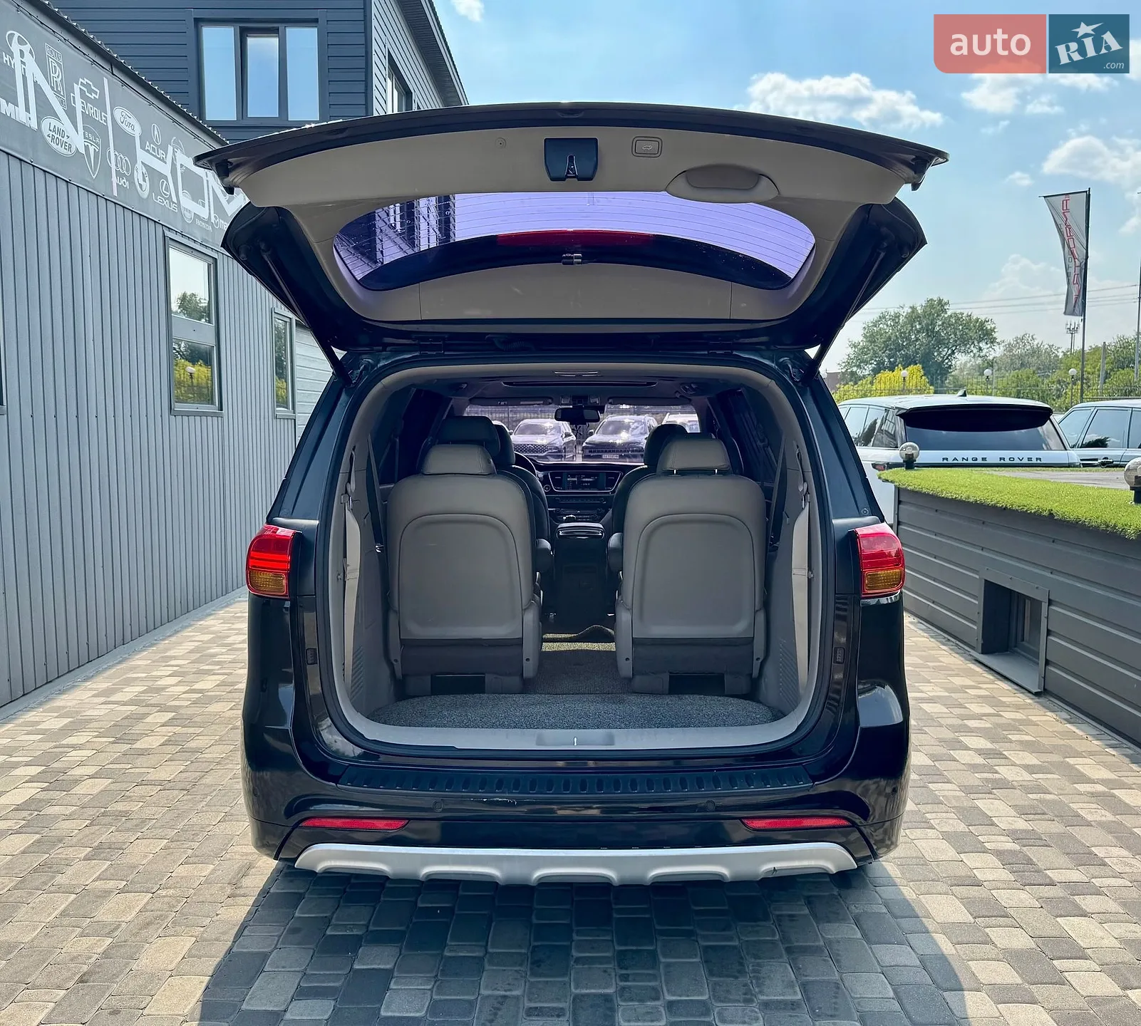2014 Kia Carnival - мініатюра 32