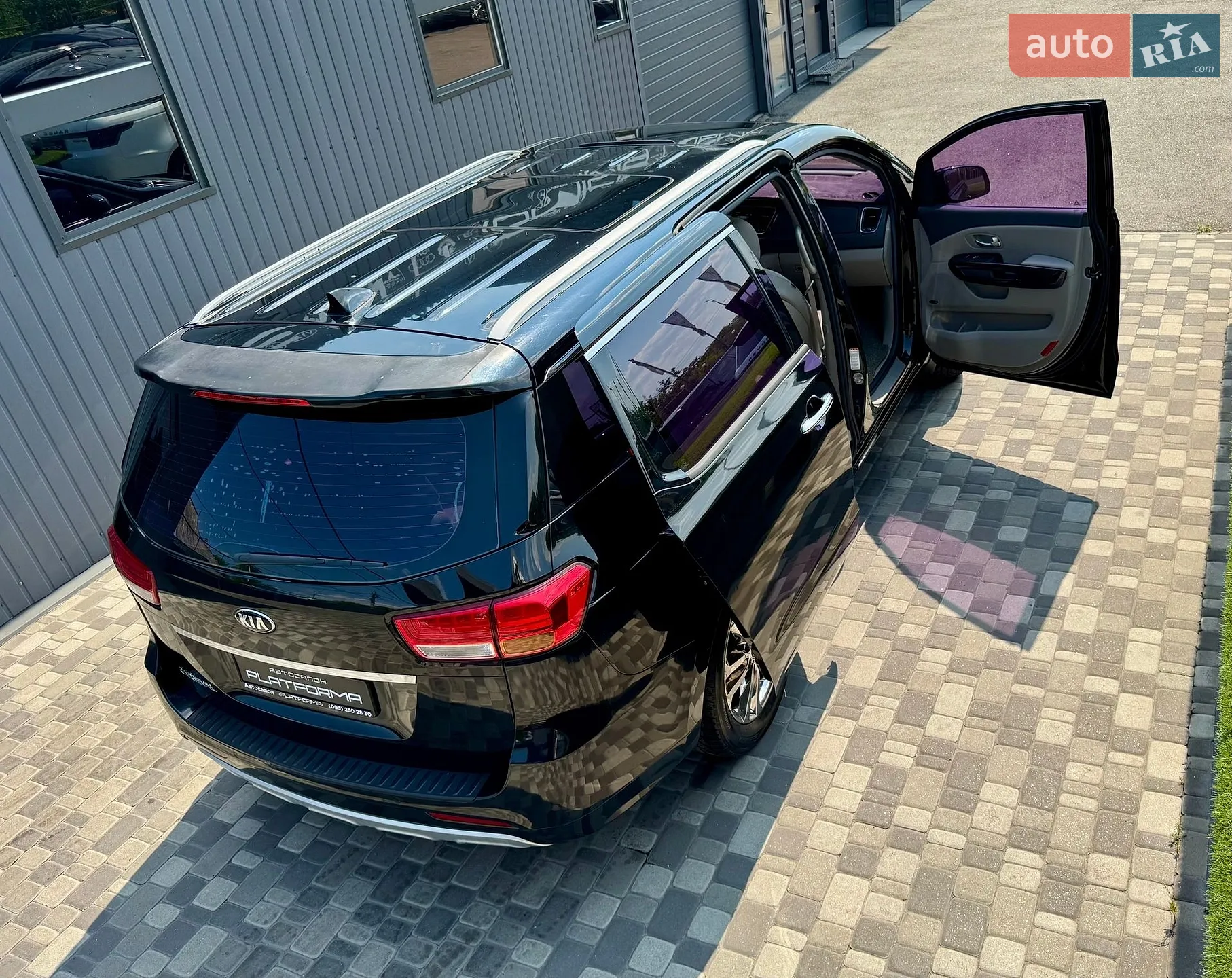 2014 Kia Carnival - мініатюра 90
