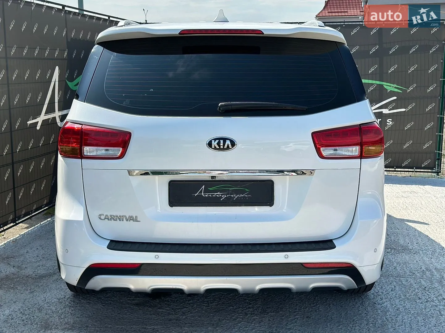 2016 Kia Carnival - мініатюра 4