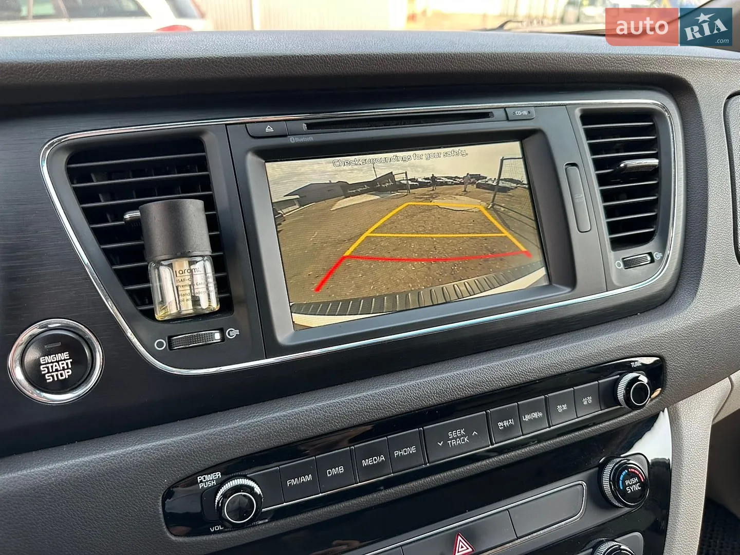 2016 Kia Carnival - мініатюра 24