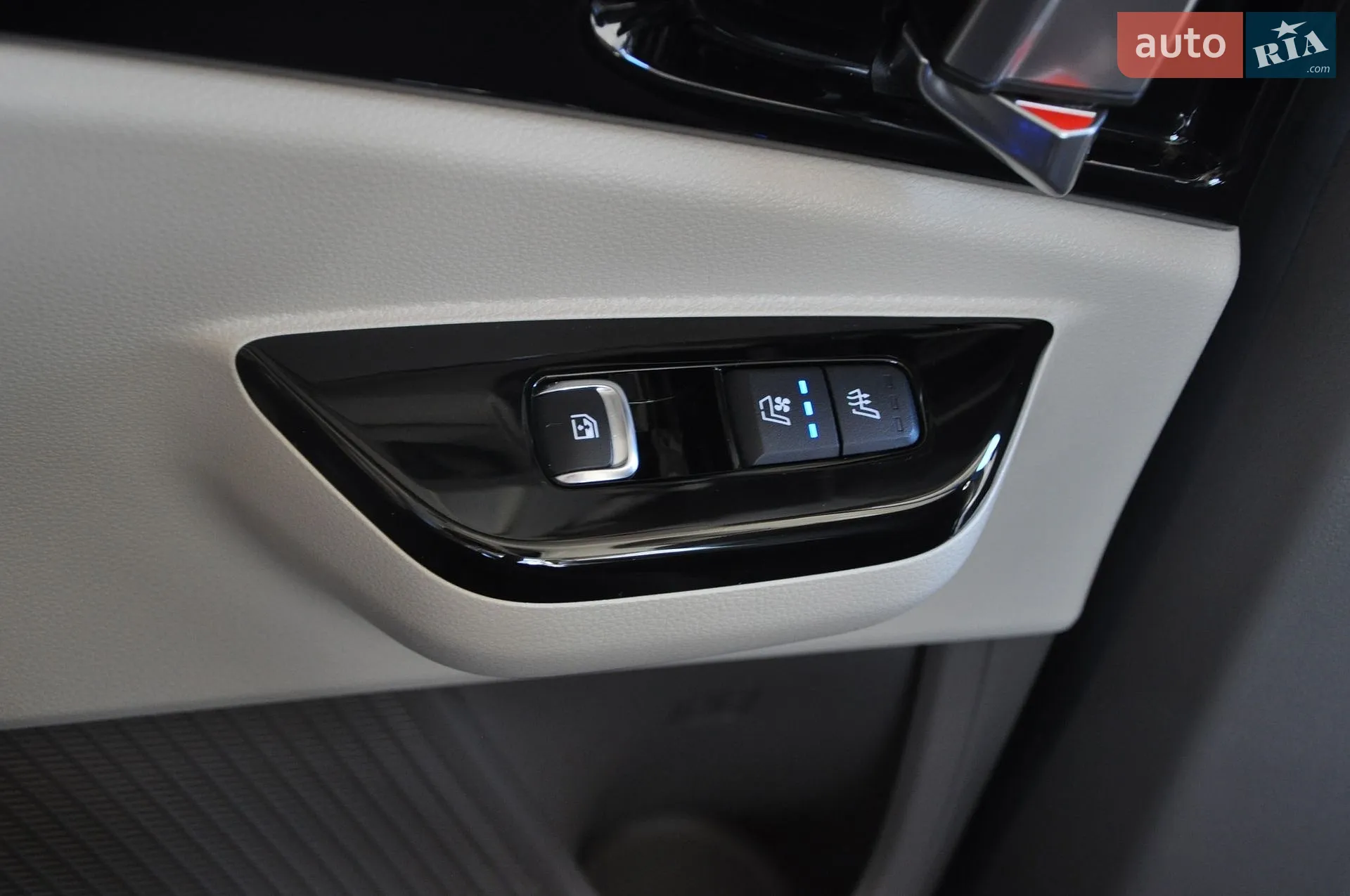 2021 Kia Carnival - мініатюра 24