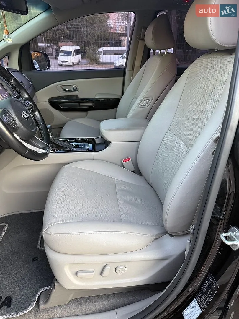 2018 Kia Carnival - мініатюра 21
