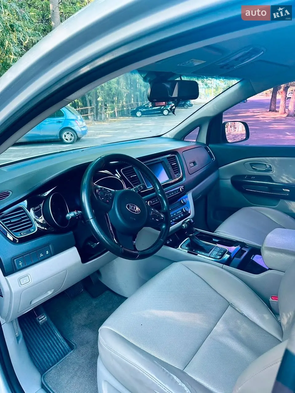 2015 Kia Carnival - мініатюра 5