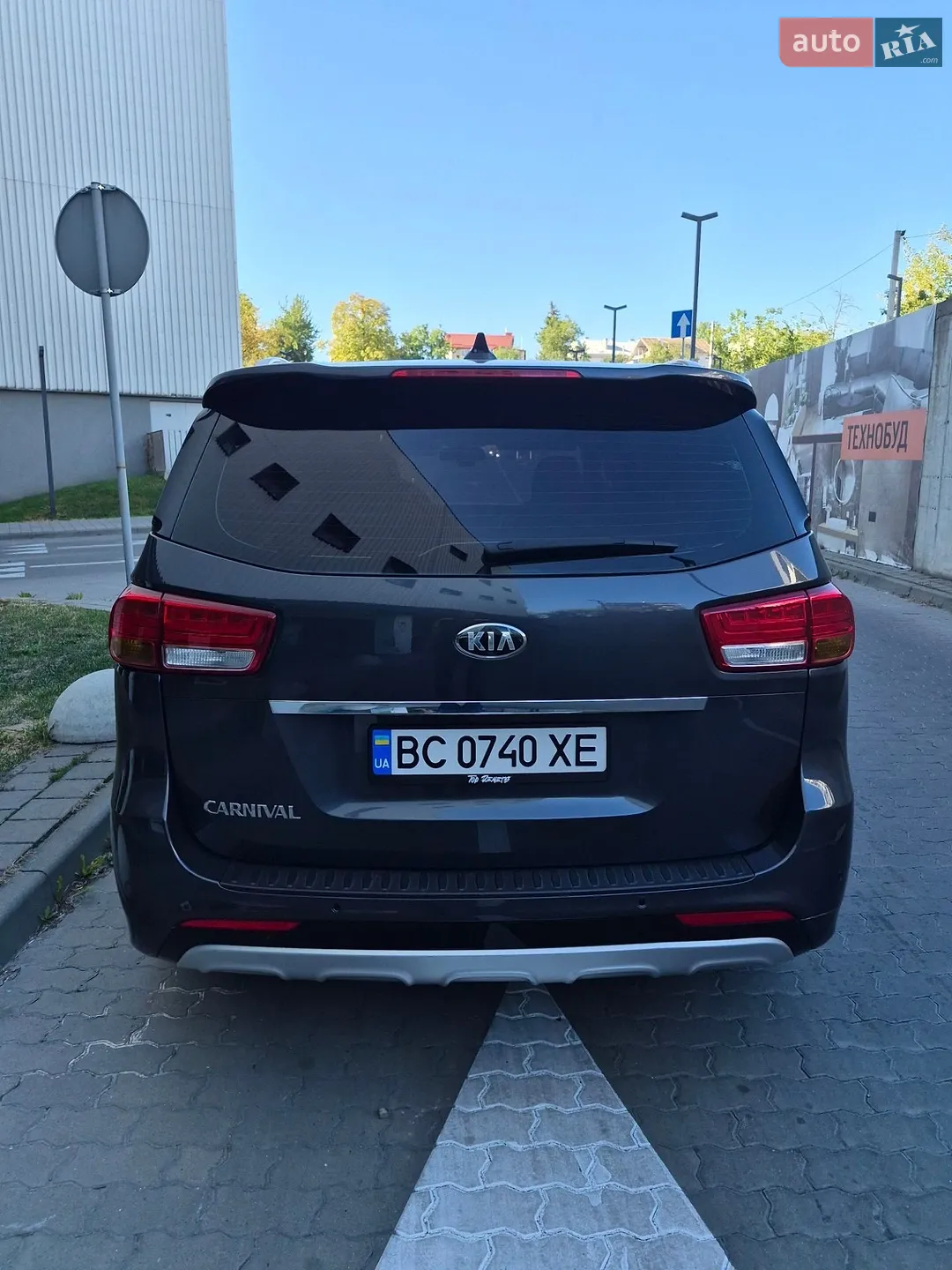 2017 Kia Carnival - мініатюра 6