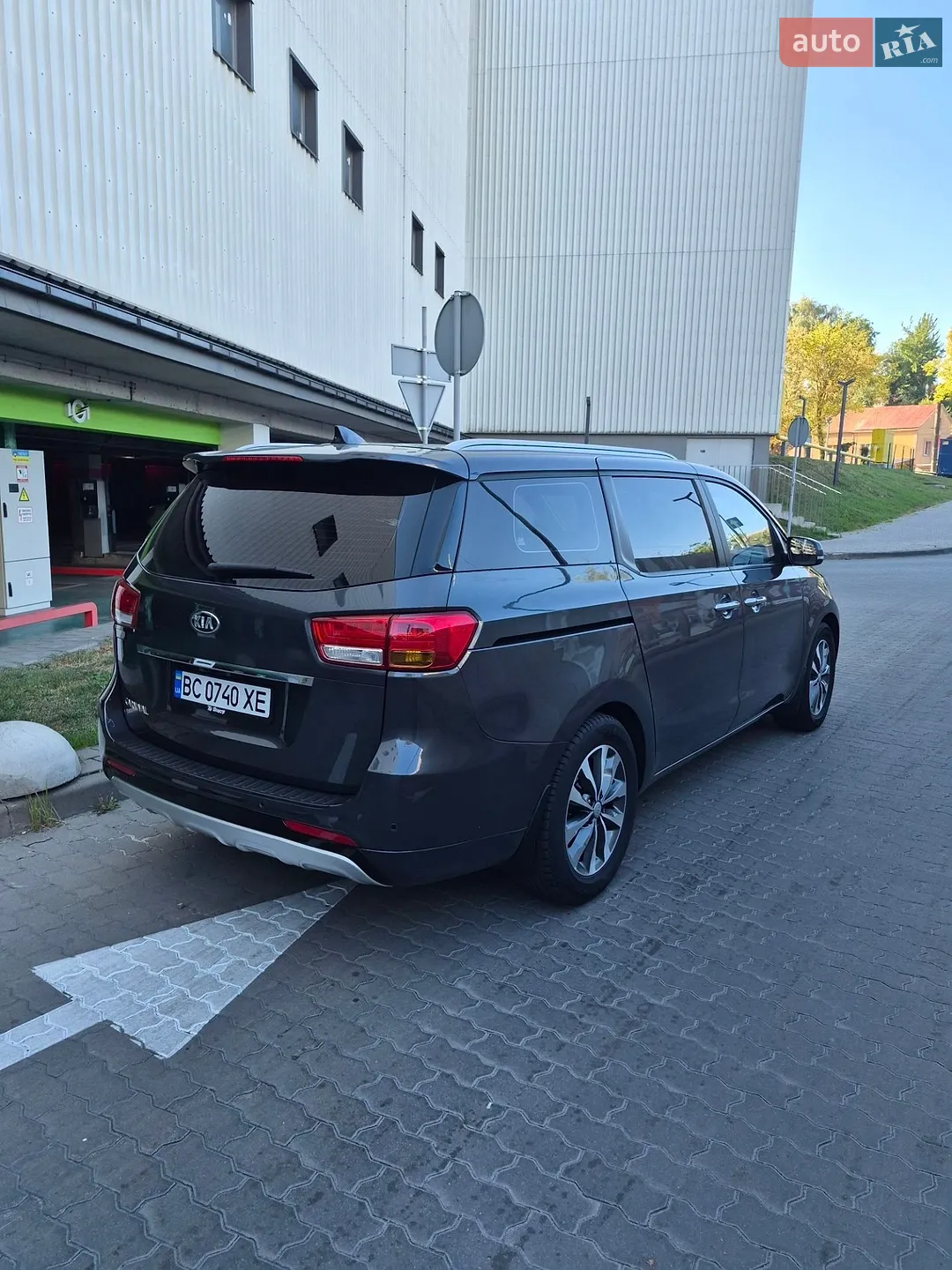 2017 Kia Carnival - мініатюра 7