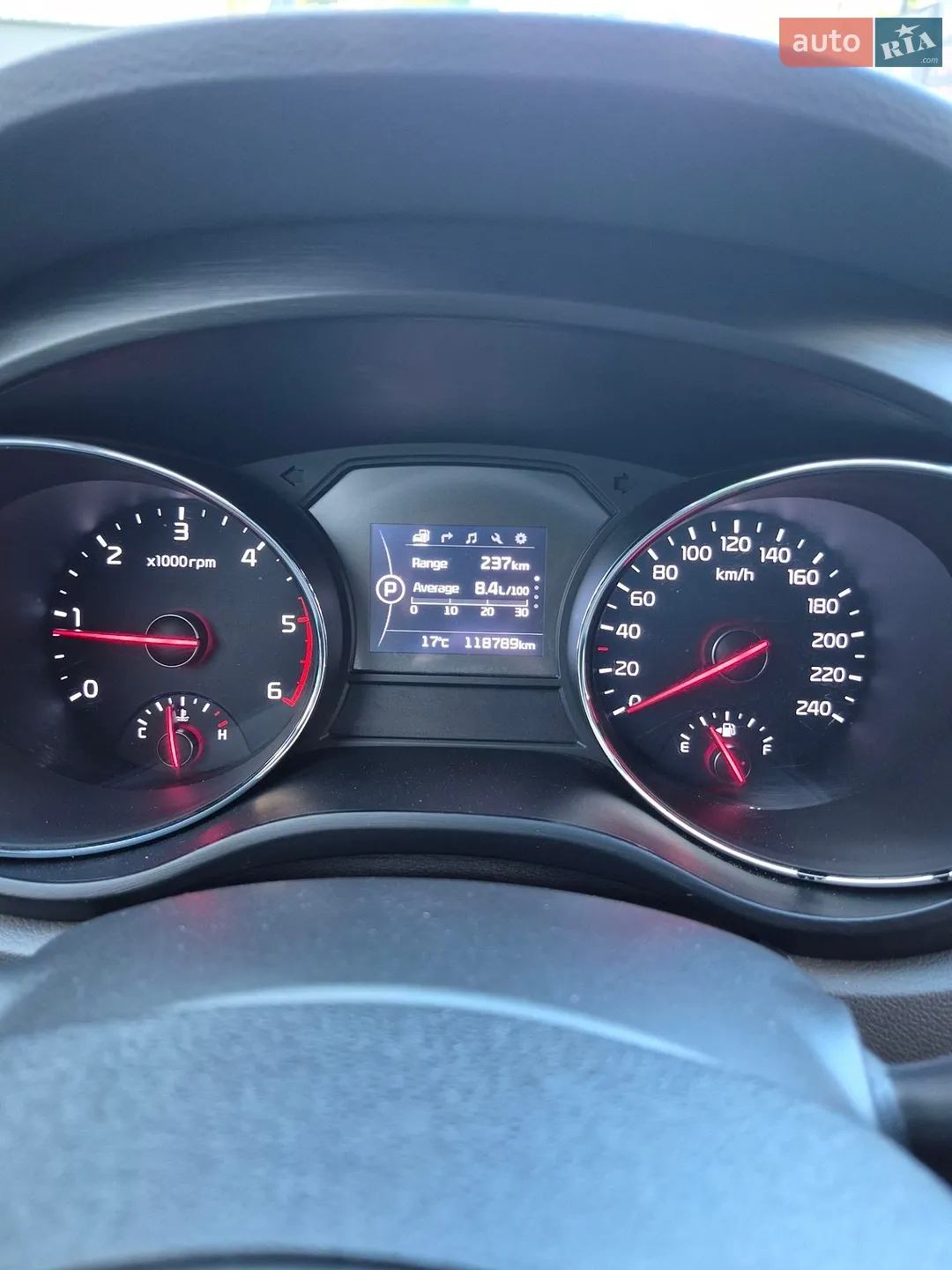 2017 Kia Carnival - мініатюра 14