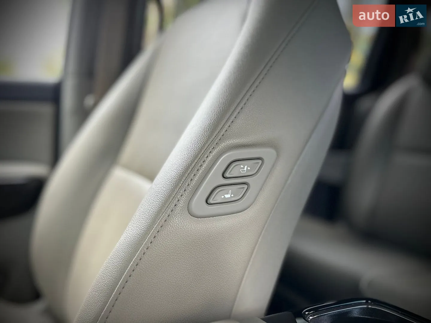 2018 Kia Carnival - мініатюра 21
