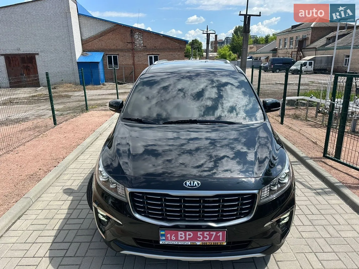 2018 Kia Carnival - мініатюра 3