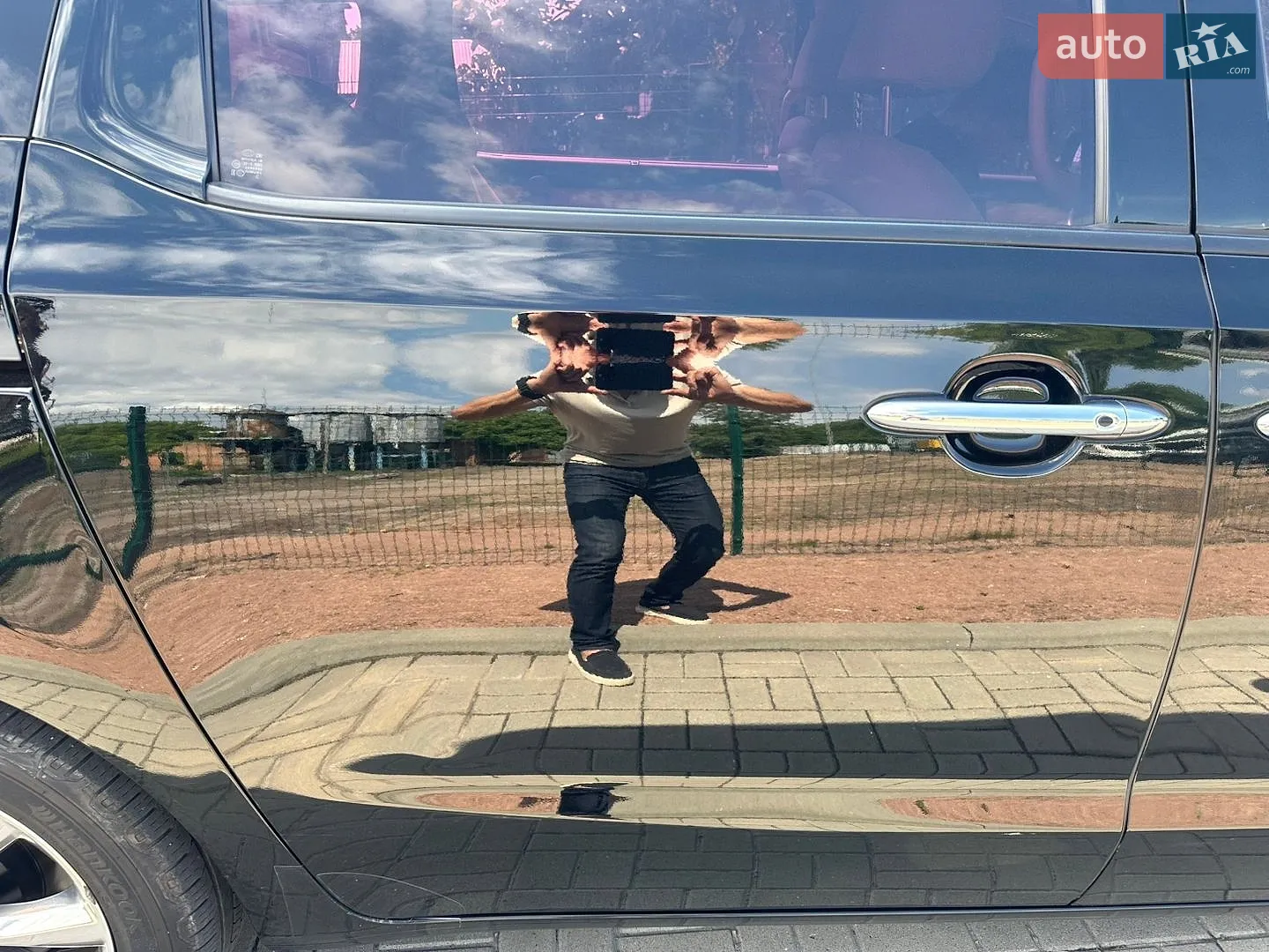 2018 Kia Carnival - мініатюра 17
