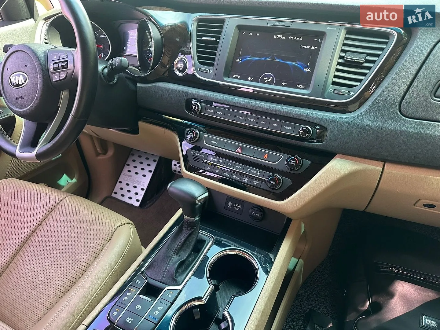 2018 Kia Carnival - мініатюра 64