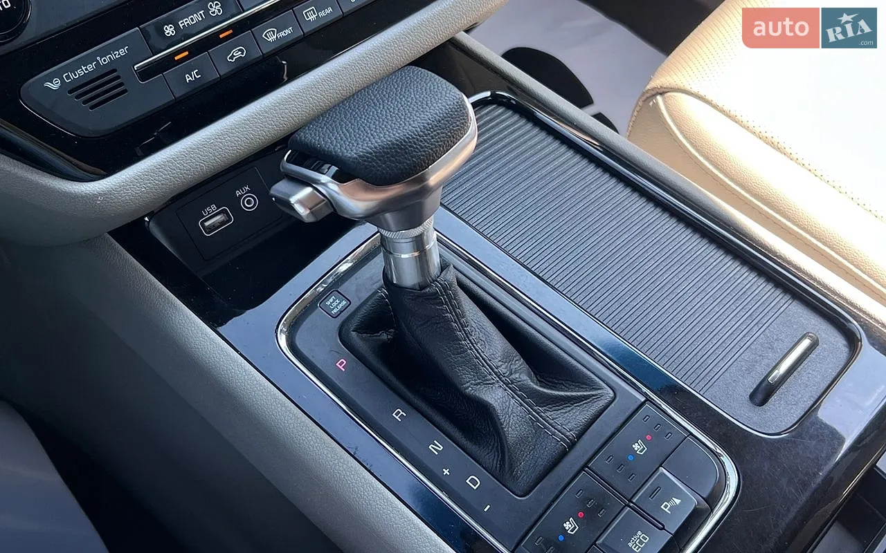 2015 Kia Carnival - мініатюра 19