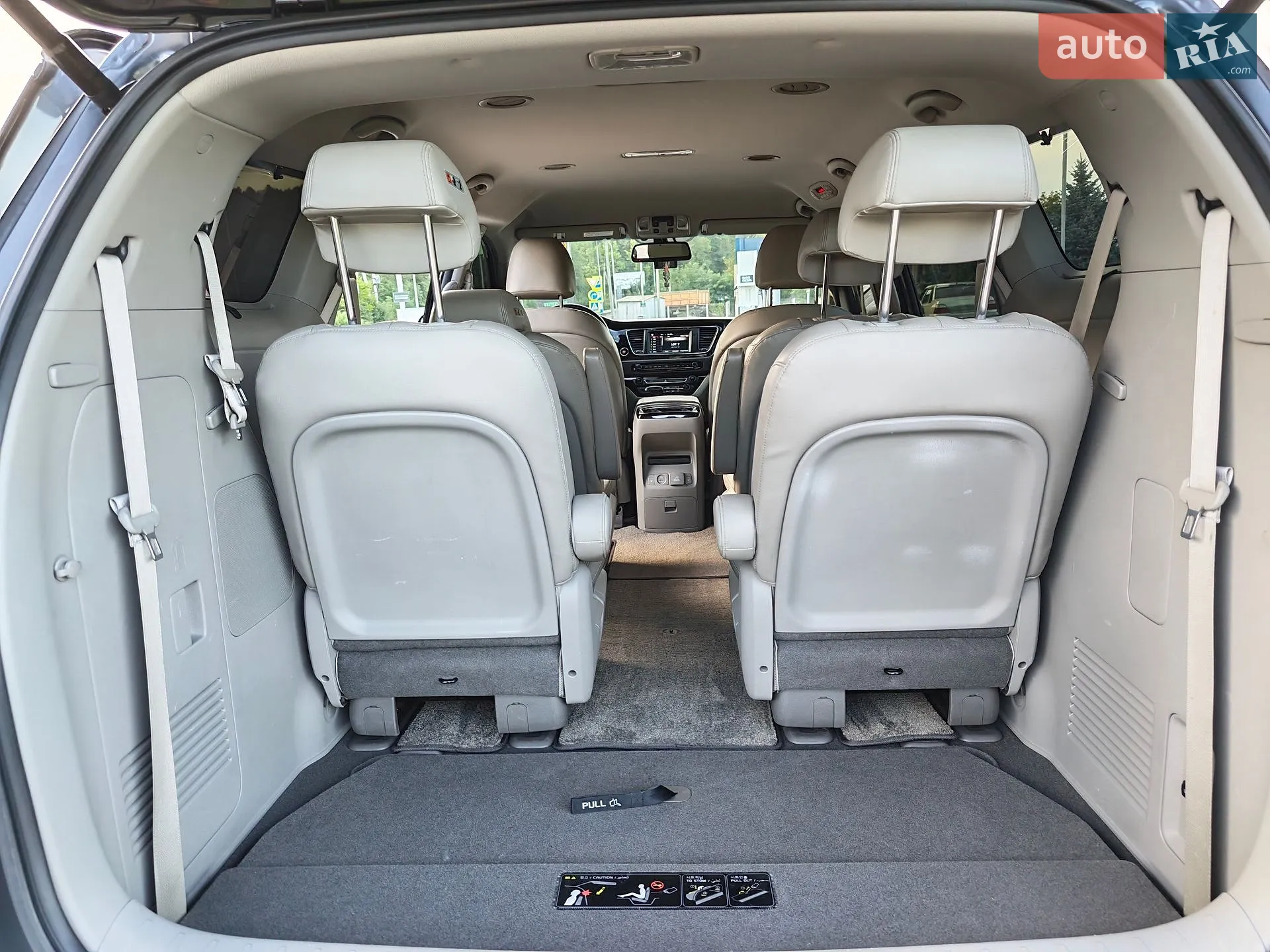2016 Kia Carnival - мініатюра 24