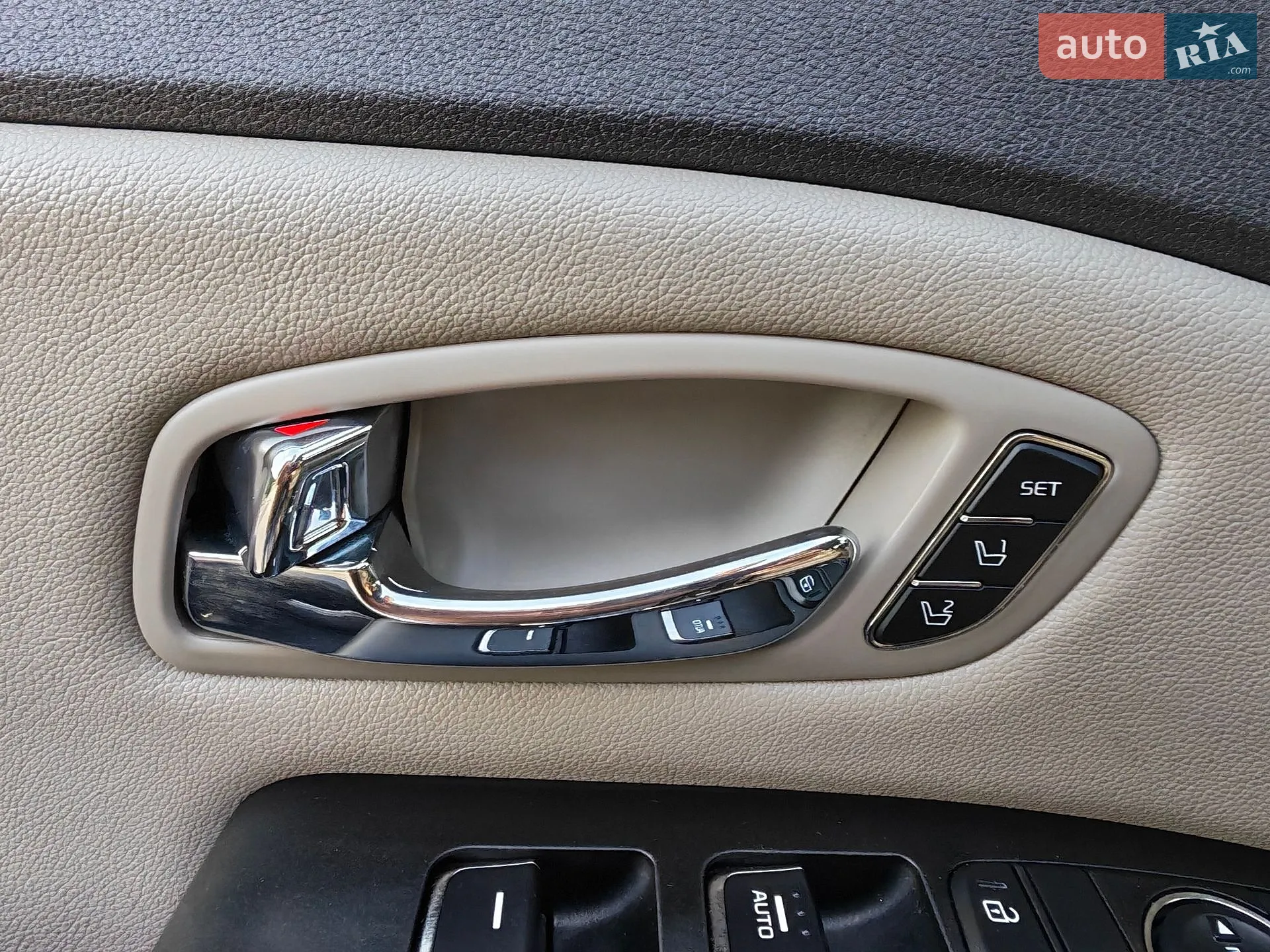 2016 Kia Carnival - мініатюра 46