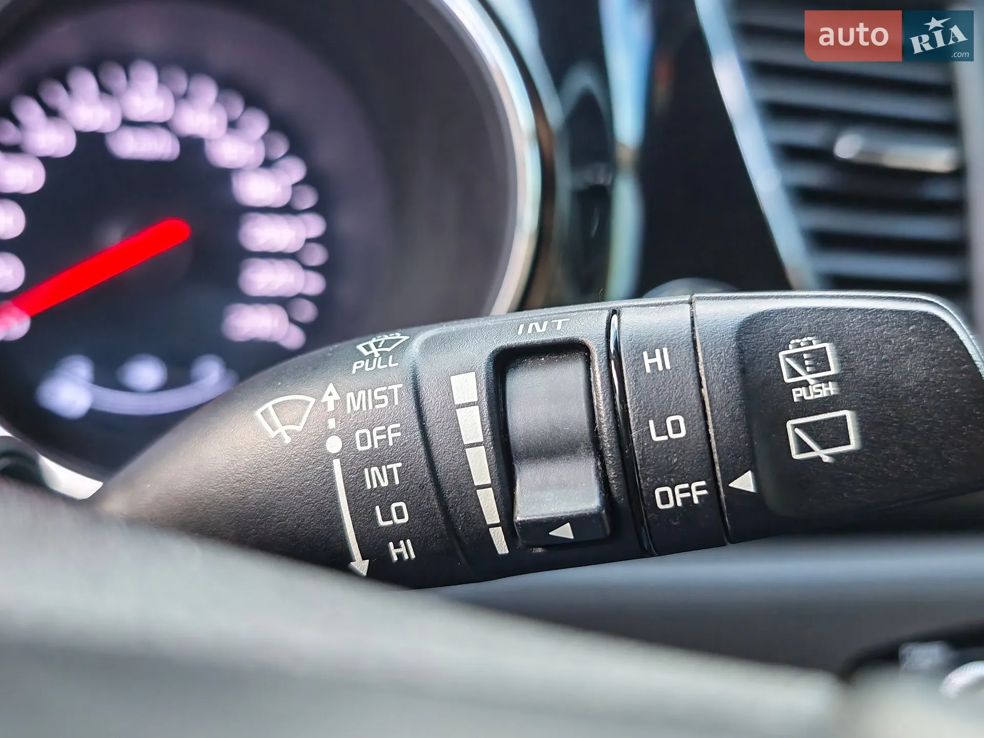 2016 Kia Carnival - мініатюра 61