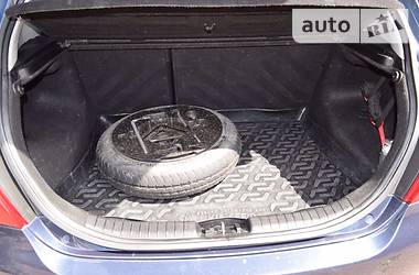 Хэтчбек Kia Ceed 2007 в 