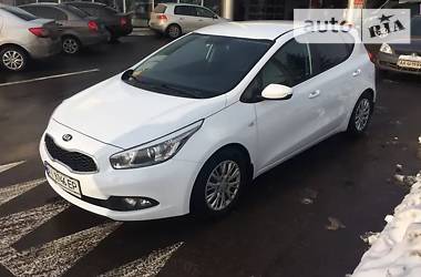 Хэтчбек Kia Ceed 2013 в Киеве