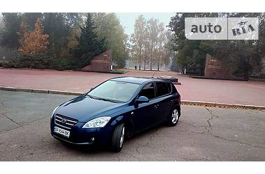 Хэтчбек Kia Ceed 2008 в Кропивницком