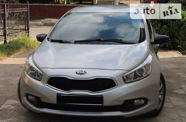 Хэтчбек Kia Ceed 2013 в Ивано-Франковске