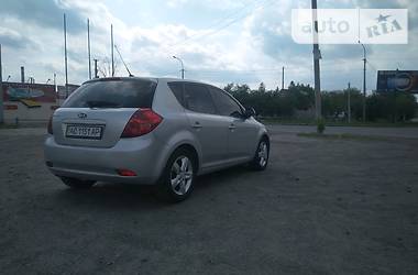 Хэтчбек Kia Ceed 2008 в Луцке