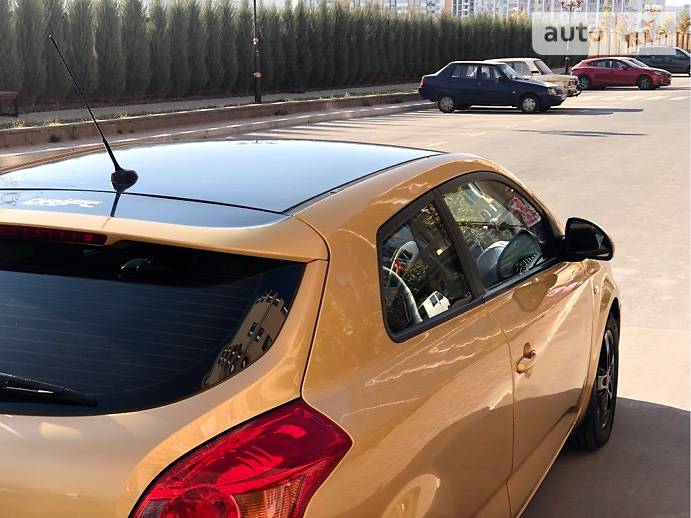 Хетчбек Kia Ceed 2008 в Києві