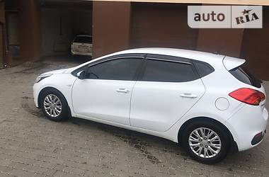 Хэтчбек Kia Ceed 2013 в Литине