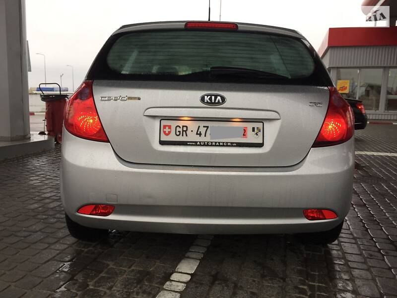 Хетчбек Kia Ceed 2009 в Стрию
