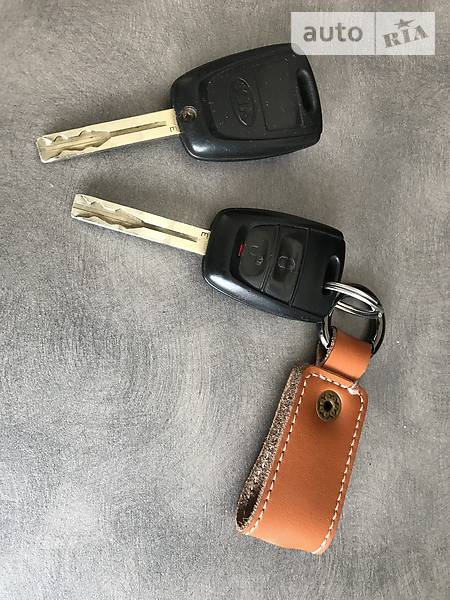 Хэтчбек Kia Ceed 2007 в Киеве